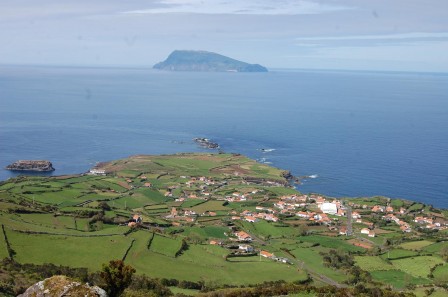 Flores - Les Açores - Ponta Delgada et Corvo